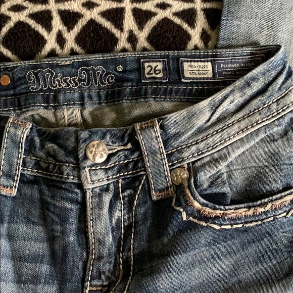 Miss Me Straight Jeans - Picture 4 of 5